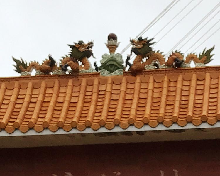 筒瓦廠家服務(wù)時(shí)的常見問題有哪些？如何解決？